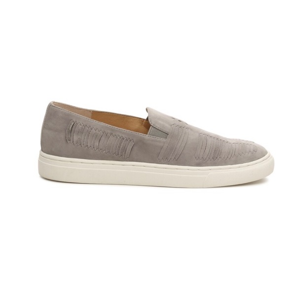 Vince Camuto Beyza Slip-On Sneaker in Grey Moon Size 9M - Picture 2 of 14